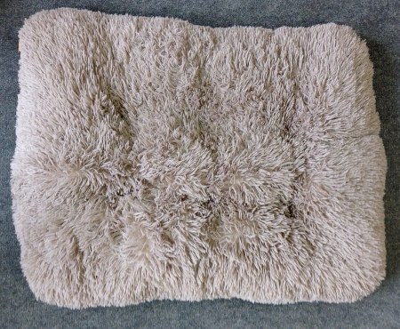 6/7 Лежанка меховая ЛЮКС 85*55см