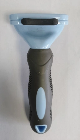 30010 Расческа для вычески шерсти, самоочищающаяся (дешеддер) 4,5см