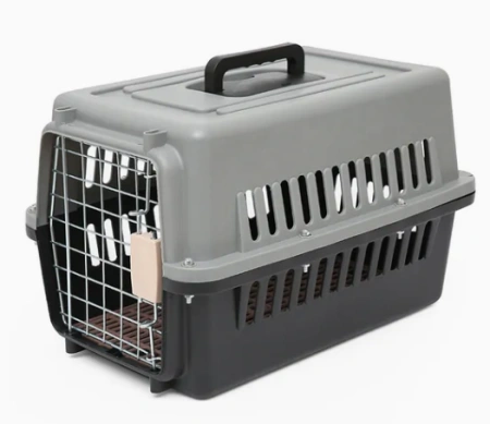 001 Переноска для животных с железной дверью и решёткой пластик "сухие лапки" 48*32*30см