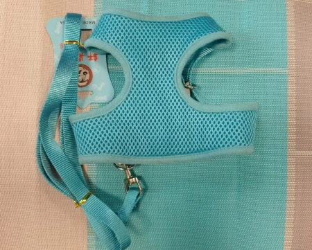 Шлейка-жилет с поводком EV-71 р-р М однотонная цветная сетка 1,5см*1шт