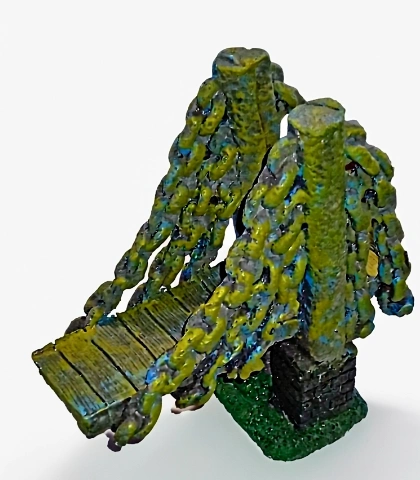 6126 Грот для аквариума мост с цепями 19*10*19см