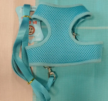 Шлейка-жилет с поводком EV-70 р-р M однотонная цветная сетка 1см*1шт