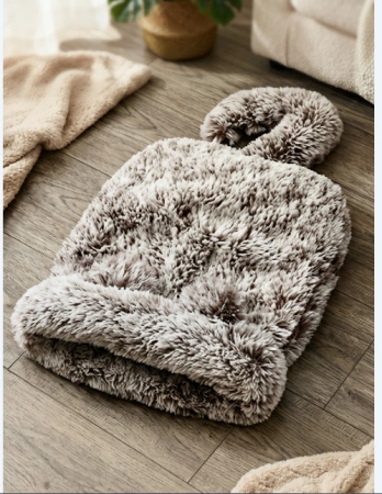 5/8 Лежанка для кошек карман "Киска" мех 60*50см