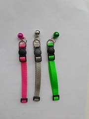 Ошейник EV-001 однотонный с колокольчиком 1см*1шт